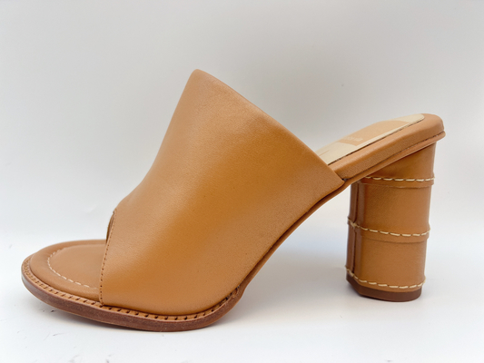 Soft Cow Leather Womens Dress Shoes OEM Tan Open Toe Thong Sandals