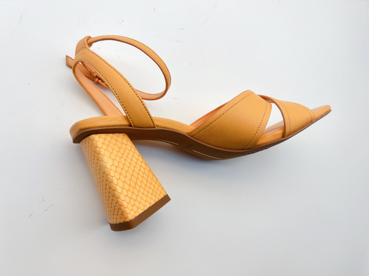 Orange Heeled Leather Square Toe Sandals ODM / OEM Womens Cross Strap Slippers