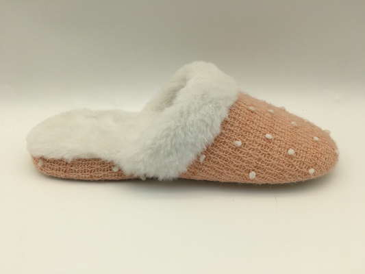Winter Soft Ladies Slippers Fleece Closed Toe Flat Shoes With Soft Knit / Fleece Upper