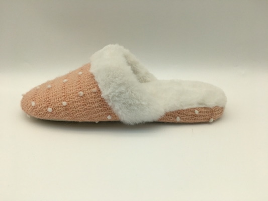 Winter Soft Ladies Slippers Fleece Closed Toe Flat Shoes With Soft Knit / Fleece Upper