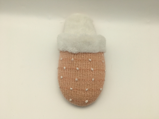 Winter Soft Ladies Slippers Fleece Closed Toe Flat Shoes With Soft Knit / Fleece Upper