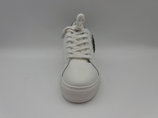 Soft Cow Womens Leather Hiking Shoes , Classic White Shoes With Decorative Stone Flower