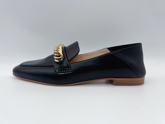 Fashion Loafers Womens Flat Leather Shoes Custom With Metal Chain
