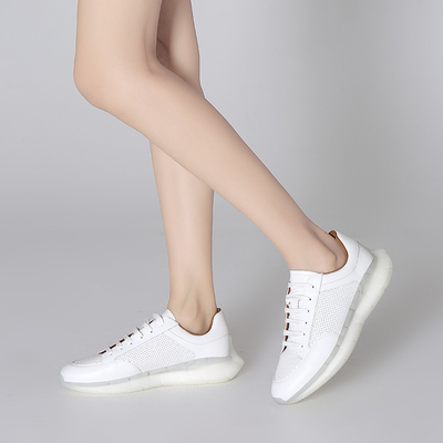 Fashion Athletic Sports Shoes Black / White Womens Lightweight Breathable Tennis Shoes