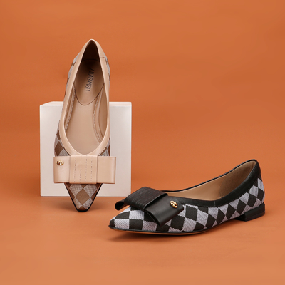 Soft And Lightweight Women Flat Leather Shoes Plaid Pattern for Office