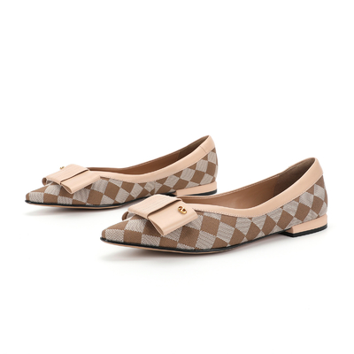 Soft And Lightweight Women Flat Leather Shoes Plaid Pattern for Office